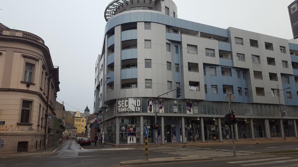Apartment Centrum - Free Private Parking Novi Sad Exterior foto